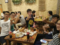 献县烧烤加盟,学烧烤技术,开烧烤店多少钱疯狂烤翅加盟